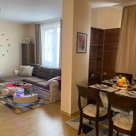 El Vira Property, One Bedroom Apartment *